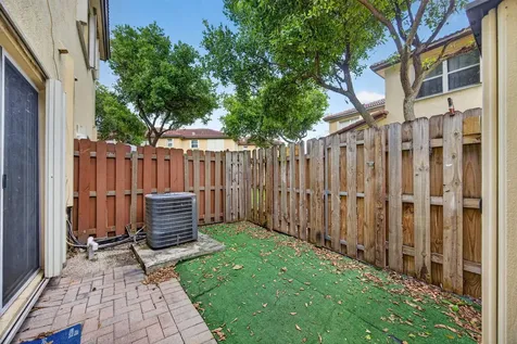 1575 NE 33rd Avenue Homestead FL 33033