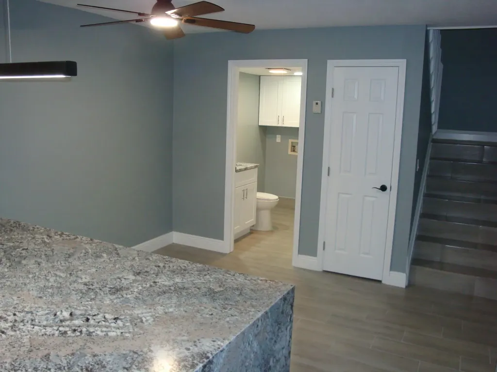 594 Springdale Circle Palm Springs FL 33461