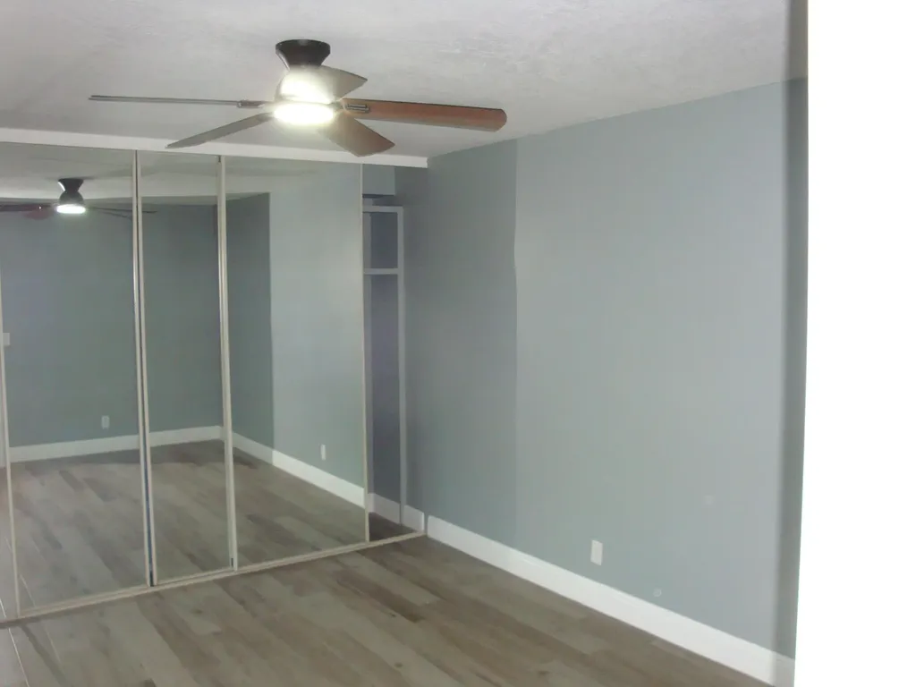 594 Springdale Circle Palm Springs FL 33461