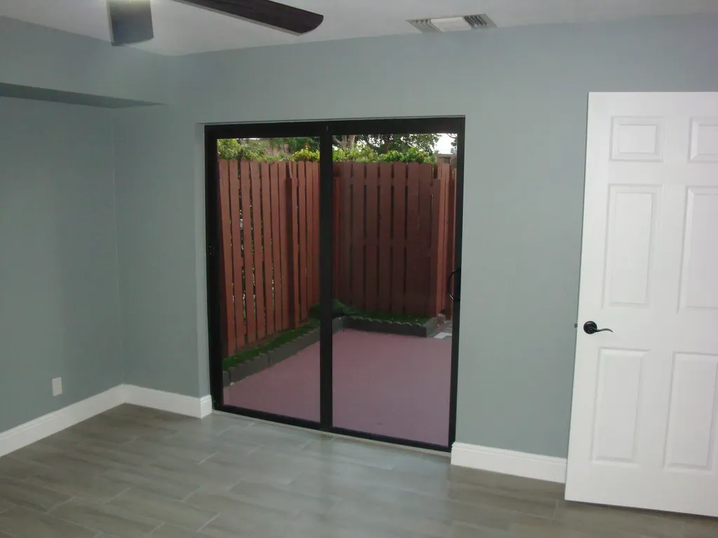 594 Springdale Circle Palm Springs FL 33461