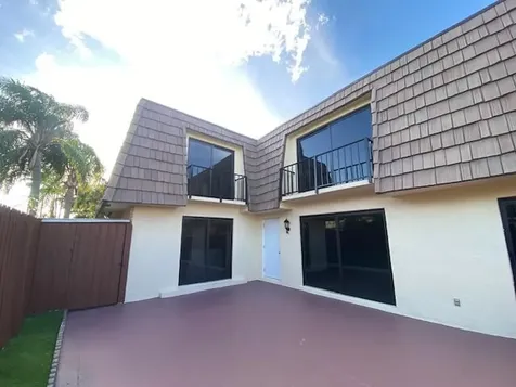 594 Springdale Circle Palm Springs FL 33461