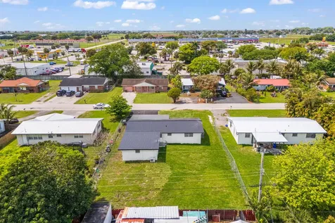 933 SE 2nd Street Belle Glade FL 33430