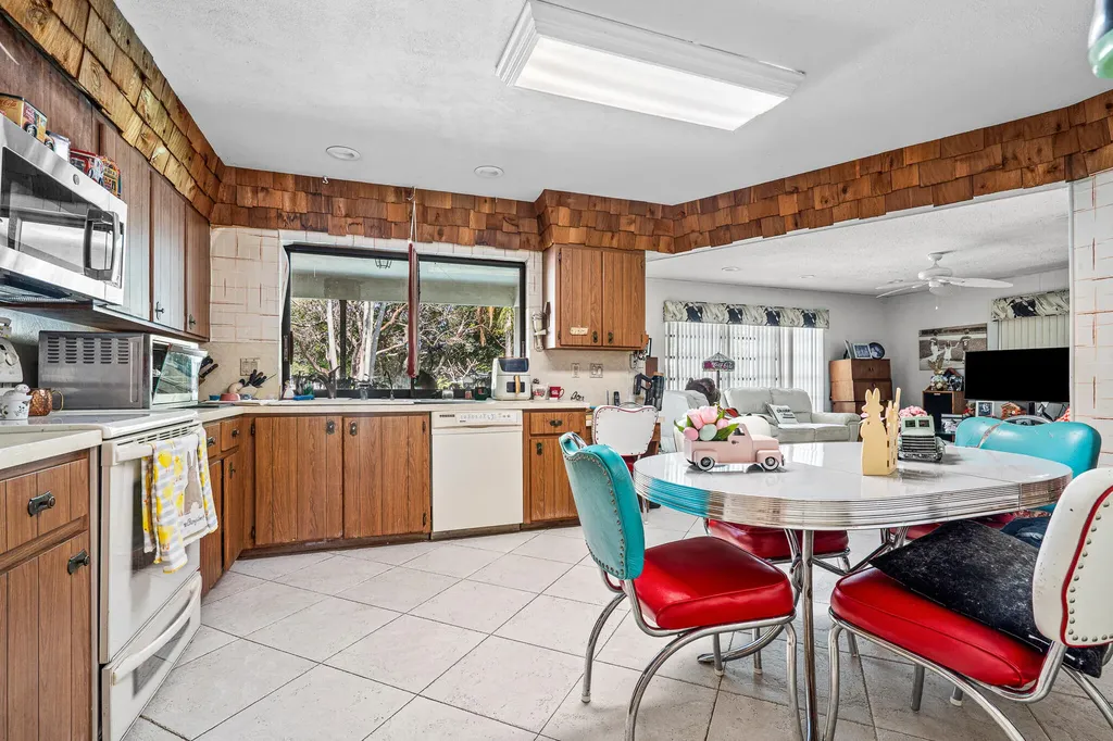 8619 NW 26th Court Coral Springs FL 33065