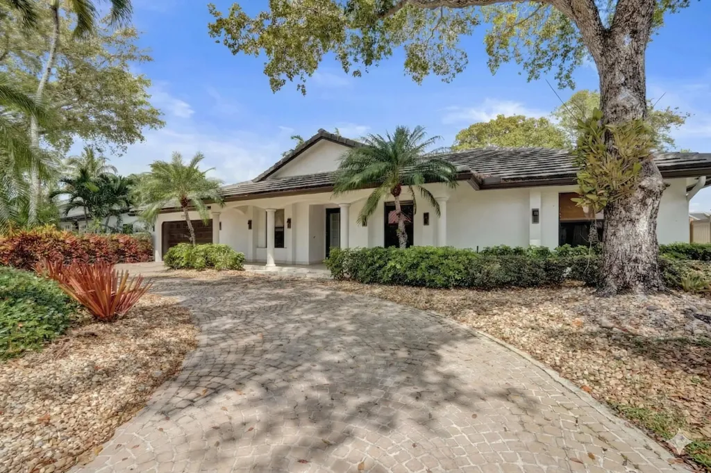 9721 Sea Turtle Drive Plantation FL 33324