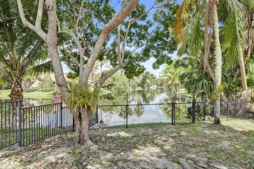 9721 Sea Turtle Drive Plantation FL 33324