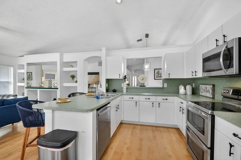 7760 Manor Forest Lane Boynton Beach FL 33436