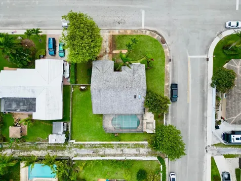 1740 22nd Avenue N Lake Worth Beach FL 33460