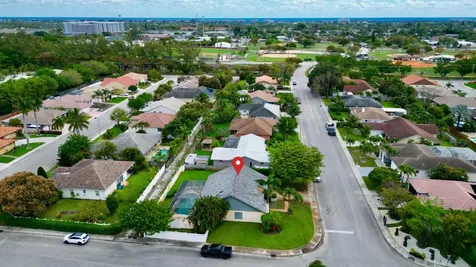 1740 22nd Avenue N Lake Worth Beach FL 33460