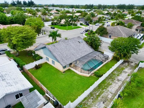 1740 22nd Avenue N Lake Worth Beach FL 33460