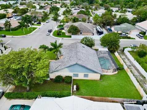 1740 22nd Avenue N Lake Worth Beach FL 33460