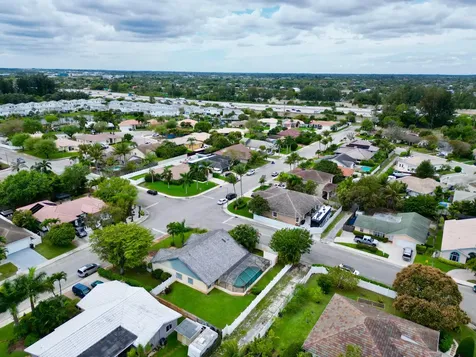 1740 22nd Avenue N Lake Worth Beach FL 33460