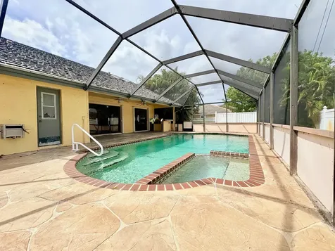 1740 22nd Avenue N Lake Worth Beach FL 33460