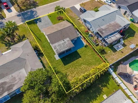 8107 NW 96th Avenue Tamarac FL 33321