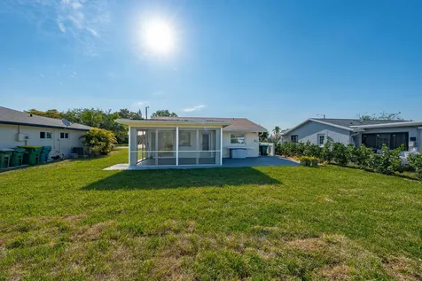 8107 NW 96th Avenue Tamarac FL 33321