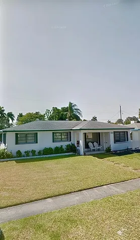 614 N 32nd Court Hollywood FL 33021