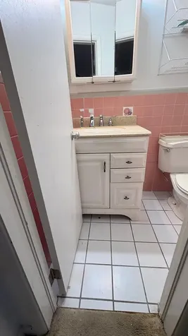614 N 32nd Court Hollywood FL 33021