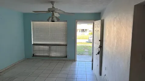 614 N 32nd Court Hollywood FL 33021