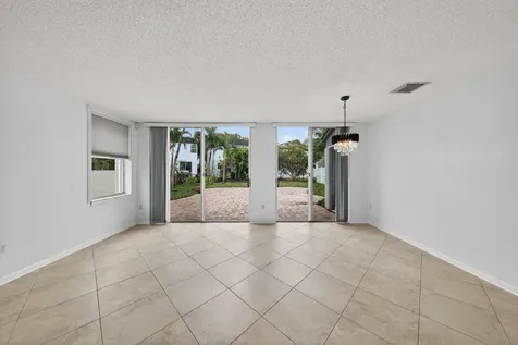 191 NW 118th Drive Coral Springs FL 33071