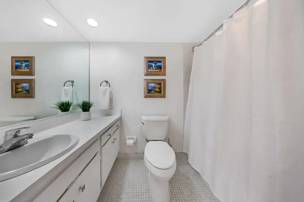 575 Oaks Lane Pompano Beach FL 33069