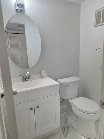 45 Easthampton B West Palm Beach FL 33417