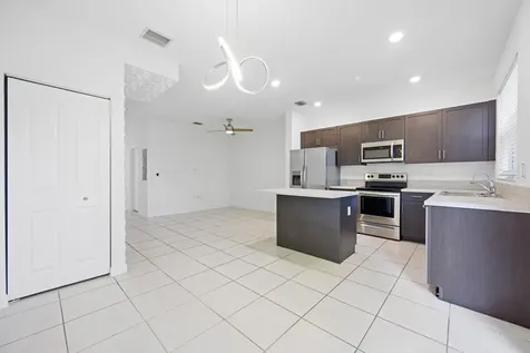 2739 SE 17th Street Homestead FL 33035