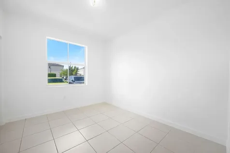 2739 SE 17th Street Homestead FL 33035