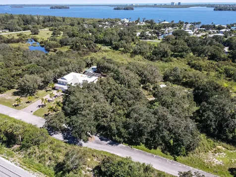 4120 Mariner Oaks Way Fort Pierce FL 34946