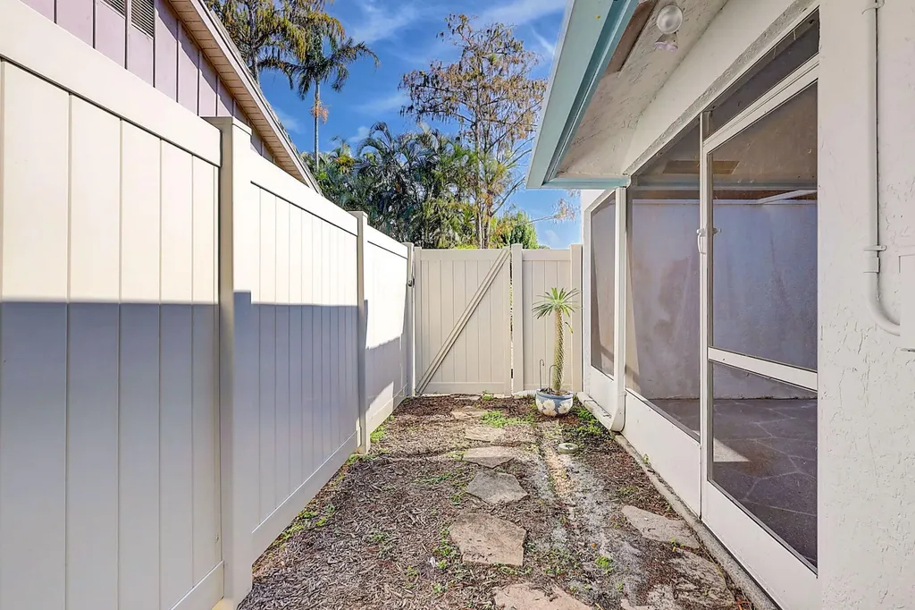 1176 Staghorn Street Wellington FL 33414