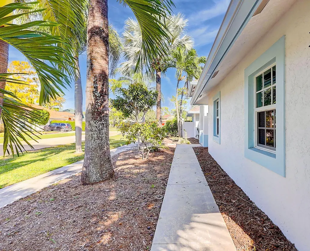 1176 Staghorn Street Wellington FL 33414
