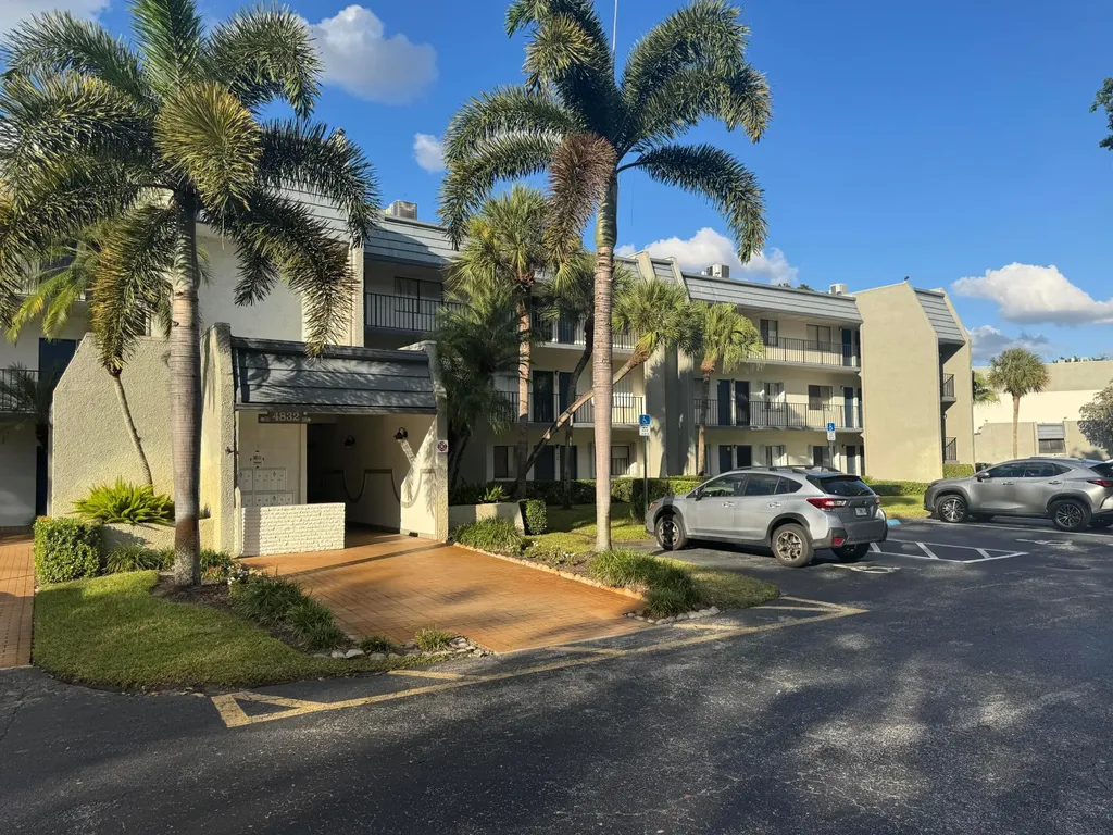4832 Esedra Court Lake Worth FL 33467