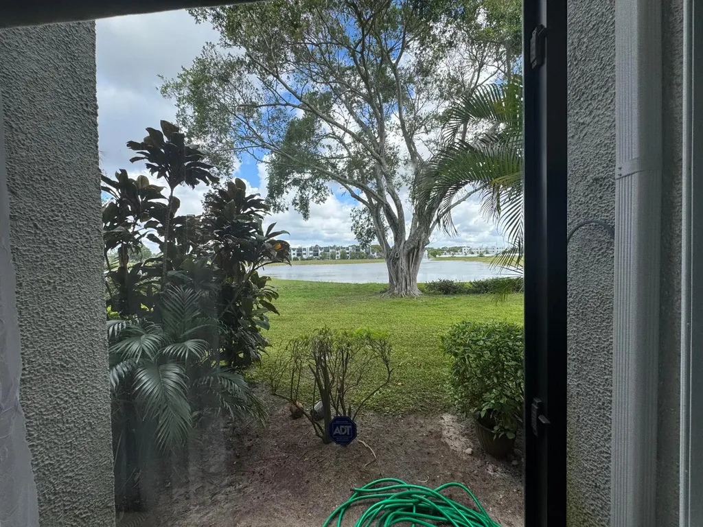 4832 Esedra Court Lake Worth FL 33467