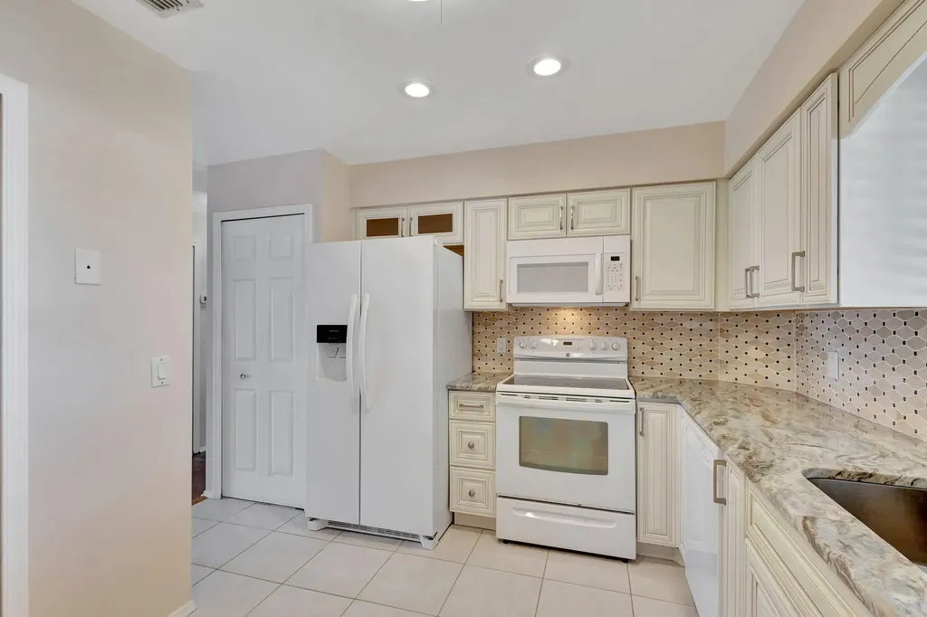 300 Golfview Road North Palm Beach FL 33408