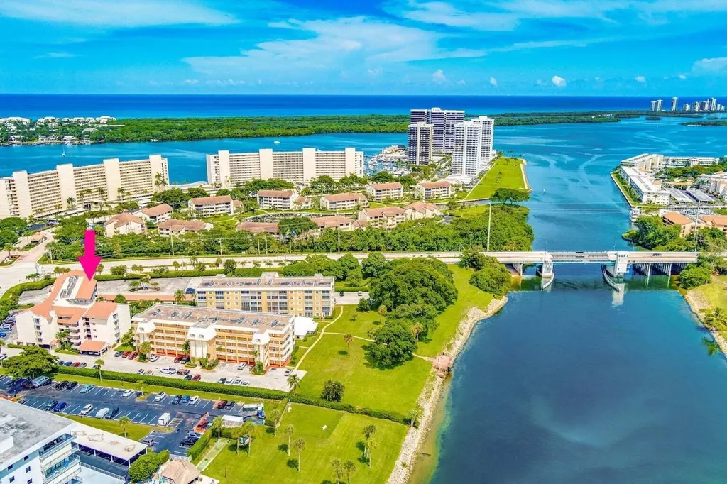300 Golfview Road North Palm Beach FL 33408