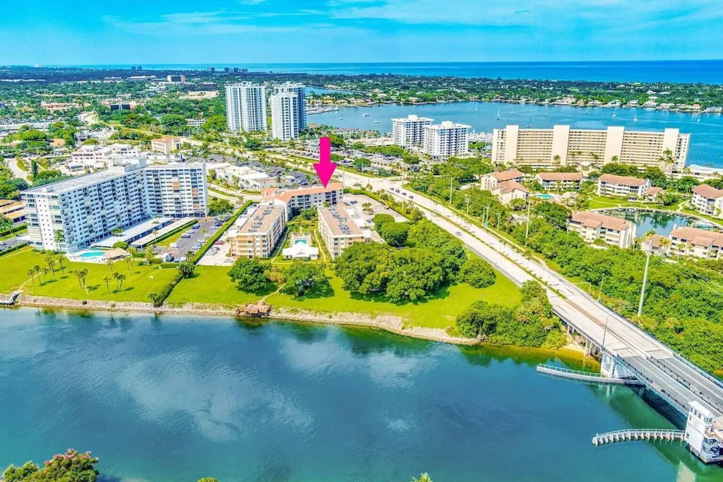 300 Golfview Road North Palm Beach FL 33408