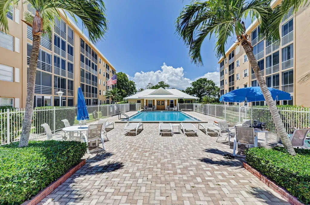 300 Golfview Road North Palm Beach FL 33408