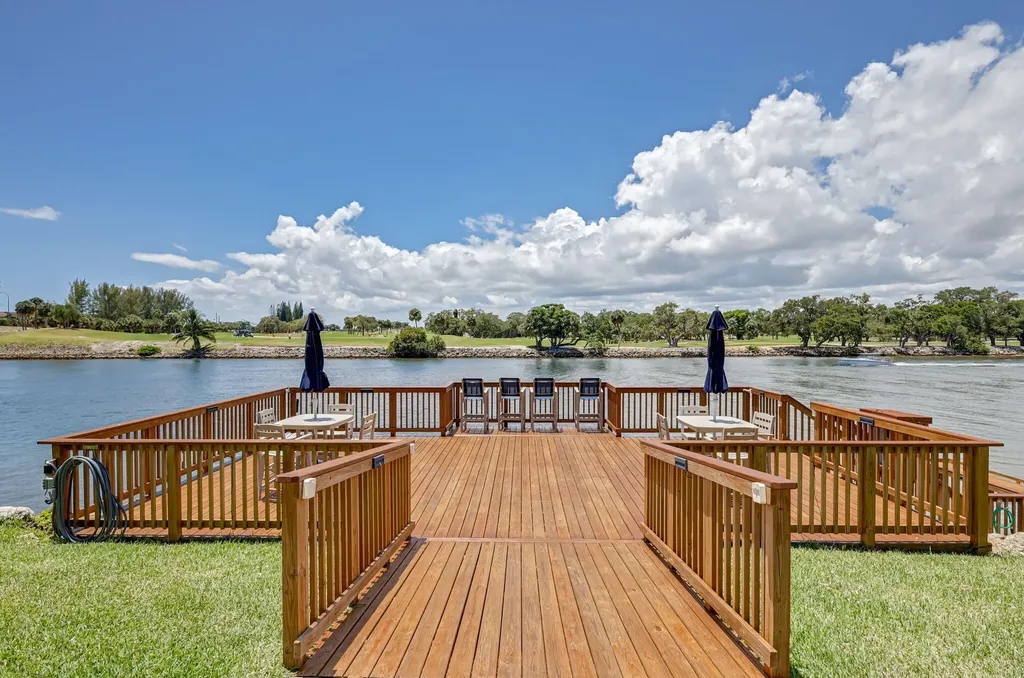 300 Golfview Road North Palm Beach FL 33408