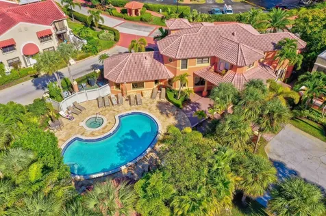800 Uno Lago Drive Juno Beach FL 33408