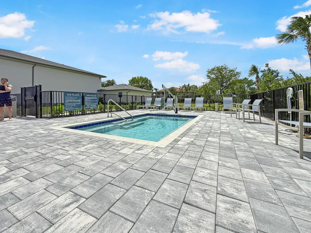 13735 Flora Place Delray Beach FL 33484