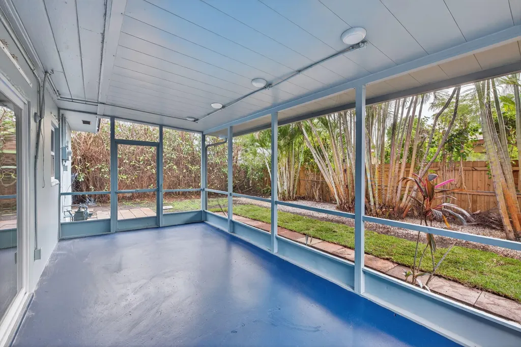 3140 NE 9th Avenue Pompano Beach FL 33064
