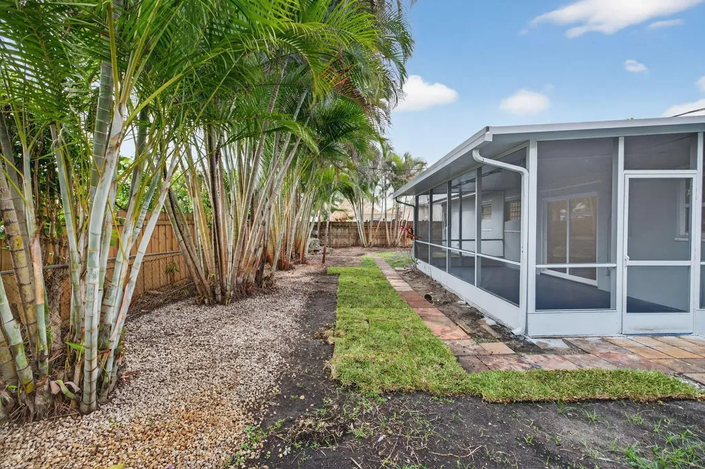 3140 NE 9th Avenue Pompano Beach FL 33064