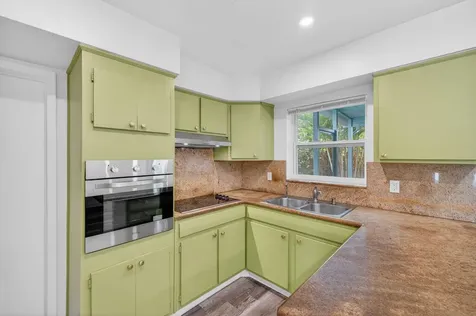 3140 NE 9th Avenue Pompano Beach FL 33064