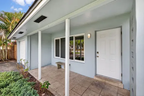 3140 NE 9th Avenue Pompano Beach FL 33064