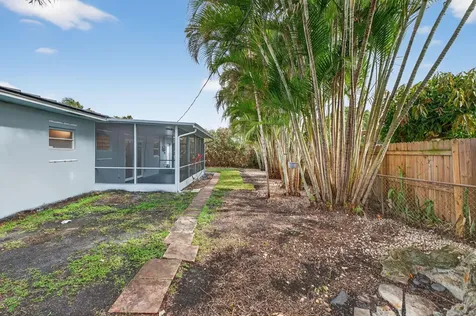 3140 NE 9th Avenue Pompano Beach FL 33064