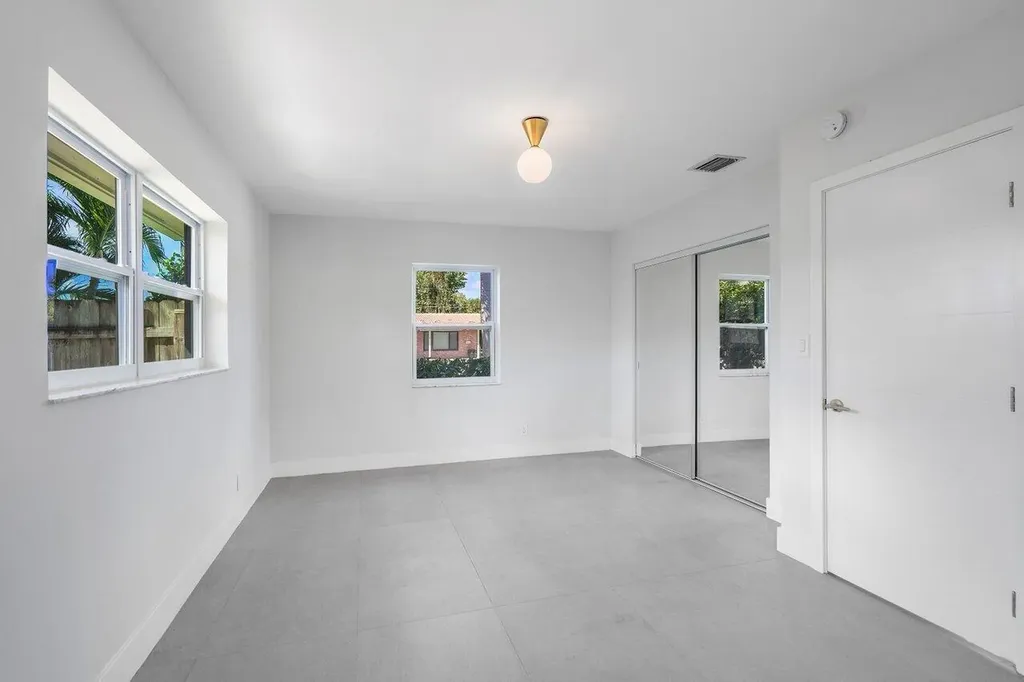 46 SW 9th Avenue Boca Raton FL 33486