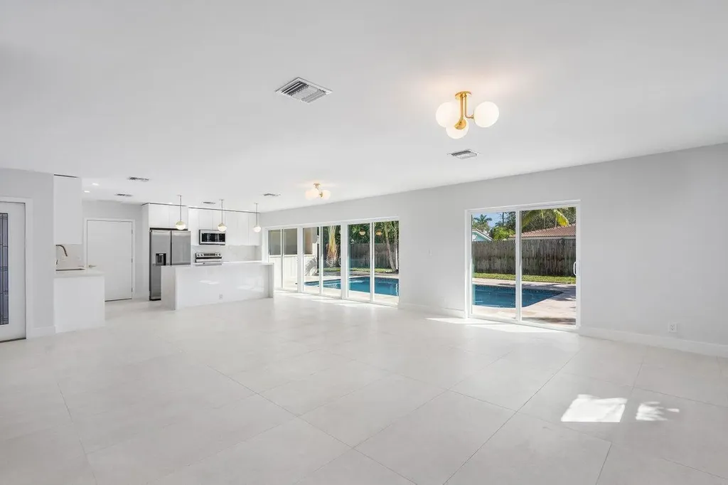 46 SW 9th Avenue Boca Raton FL 33486