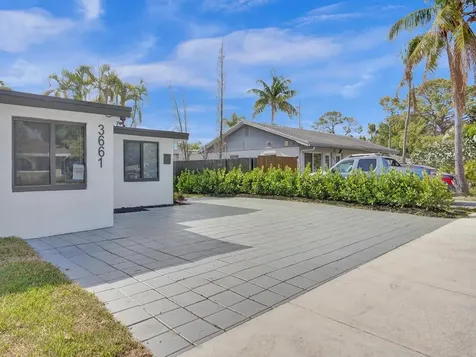 3661 NE 8th Avenue Oakland Park FL 33334