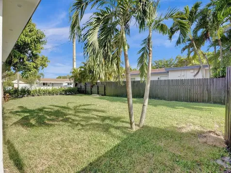 3661 NE 8th Avenue Oakland Park FL 33334