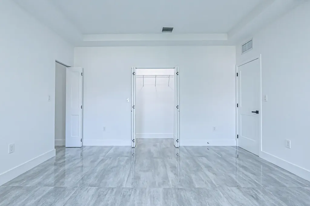 2725 NW 7th Street Fort Lauderdale FL 33311
