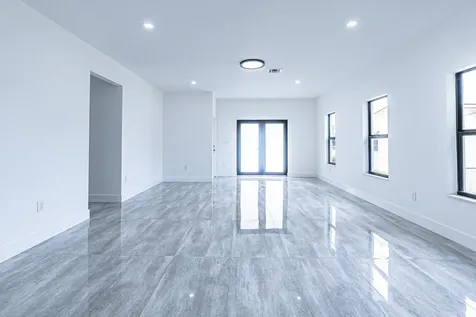 2725 NW 7th Street Fort Lauderdale FL 33311