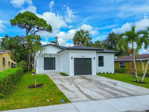 2725 NW 7th Street Fort Lauderdale FL 33311